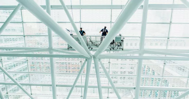 Equans Services Inc. Facility Management, window cleaning in commercial space
